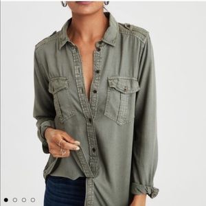 American Eagle Boyfriend Fit Button Down